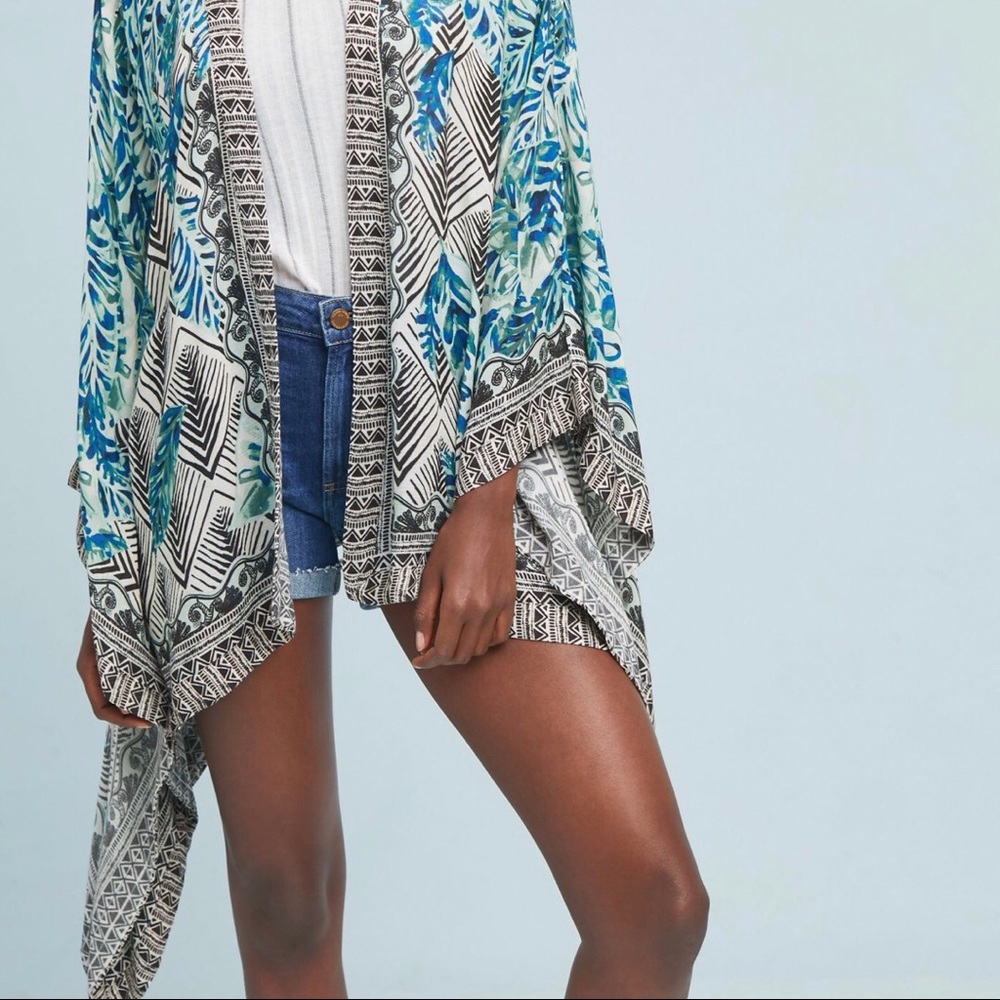 Coast to Coast Floral Kimono